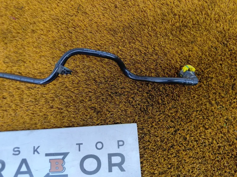 Трубка топливная