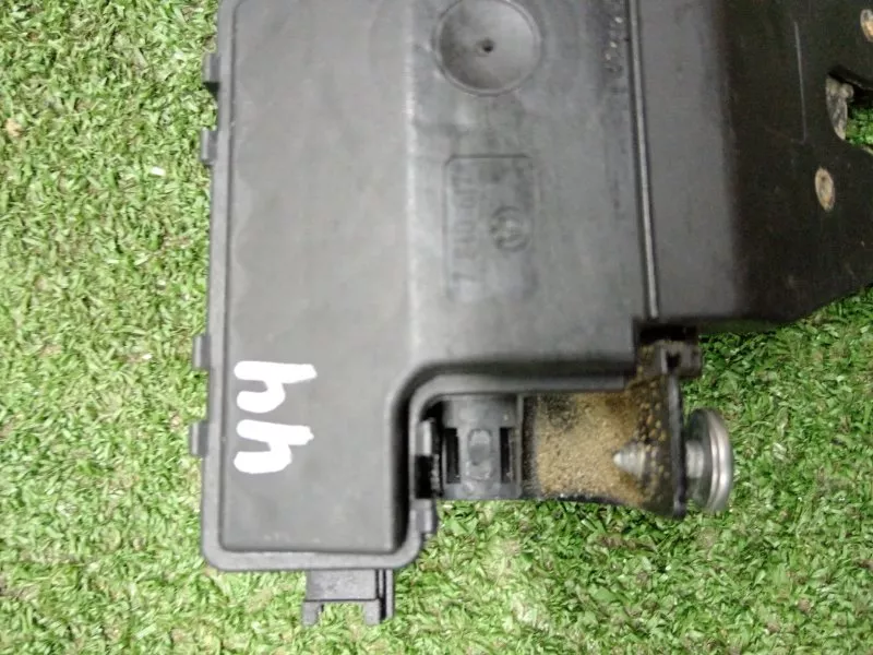 Замок багажника