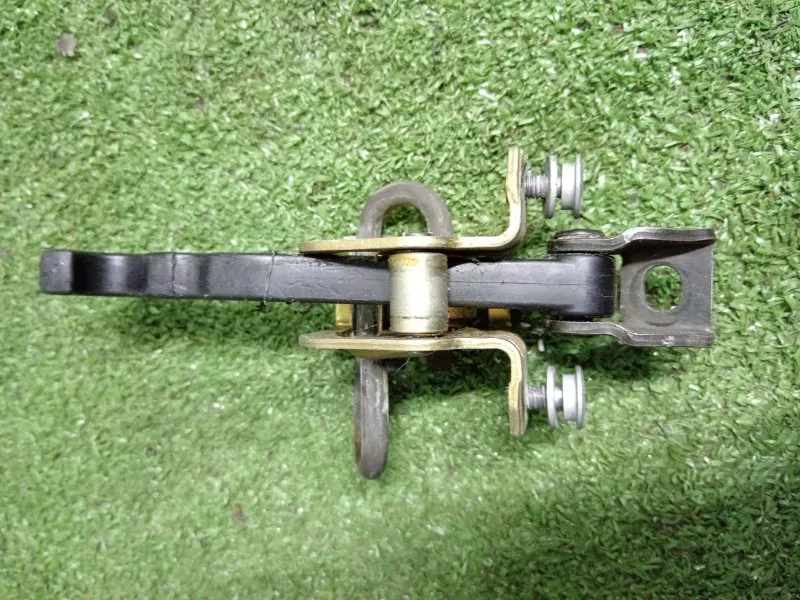 Ограничитель двери