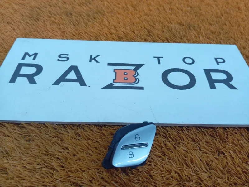 Кнопка центрального замка