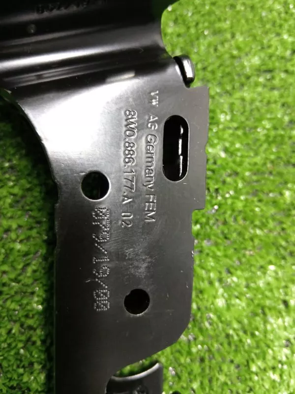 Крепление сиденья