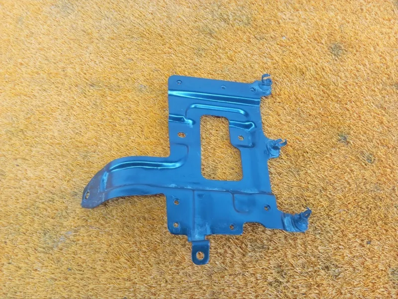 Кронштейн блока управления