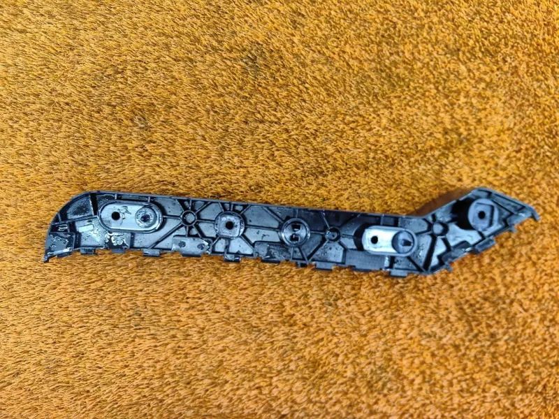 Кронштейн бампера