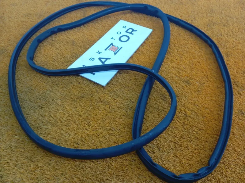 Уплотнитель двери