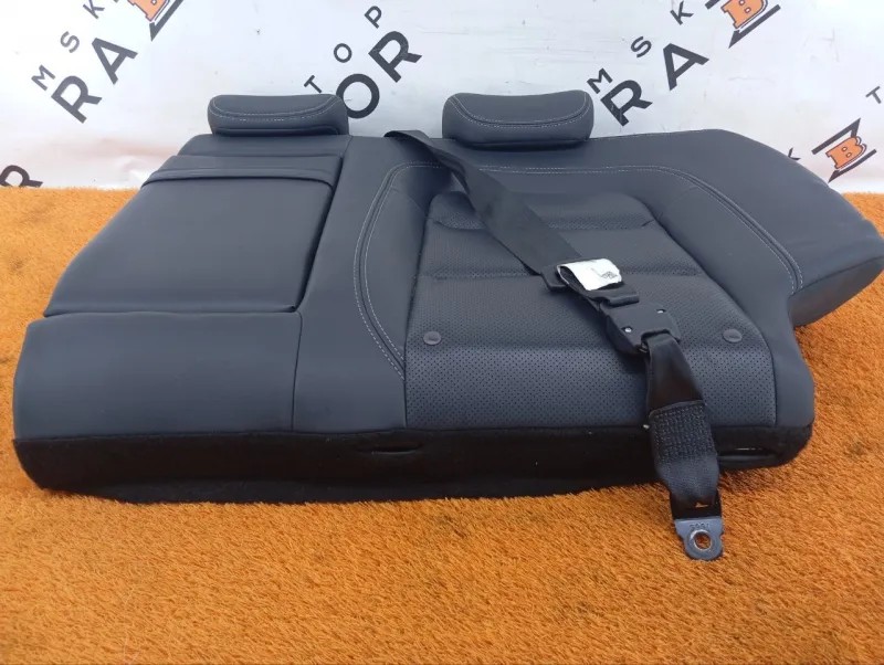 Спинка сиденья