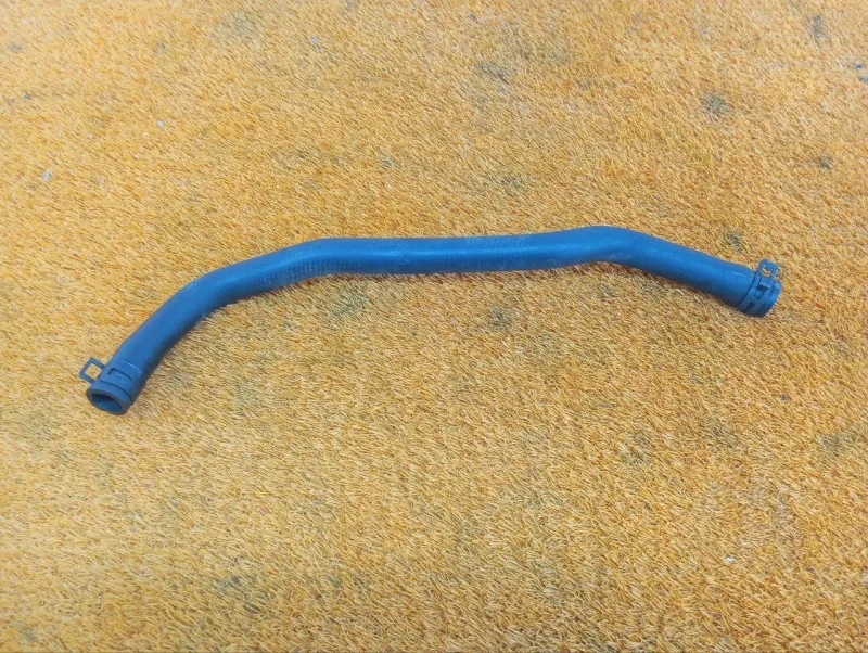 Патрубок радиатора