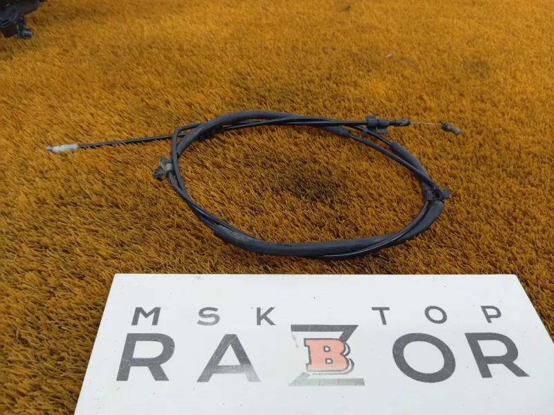 Трос замка капота