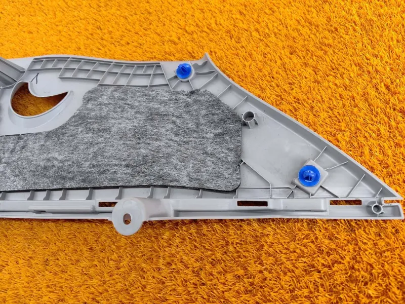 Накладка на стойку кузова