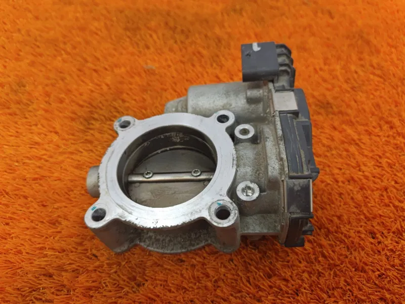 Дроссельная заслонка