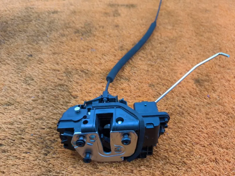 Замок двери