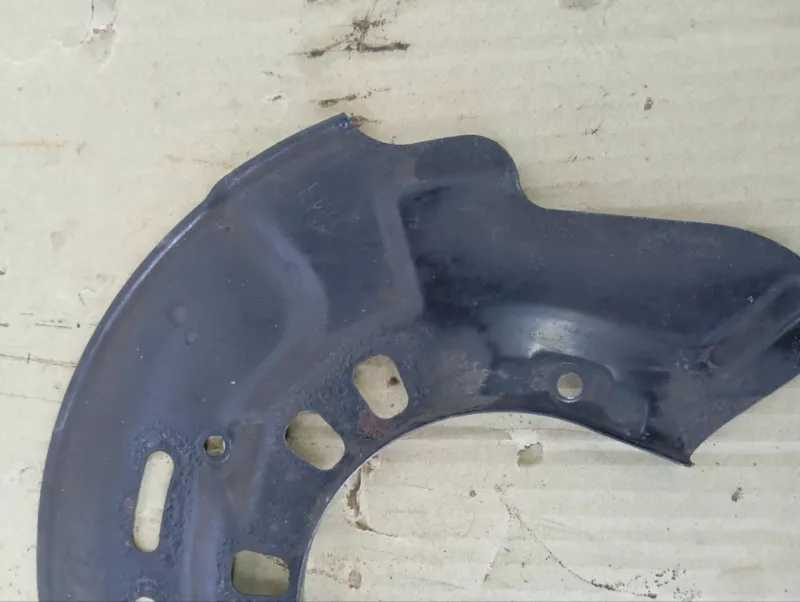 Пыльник тормозного диска