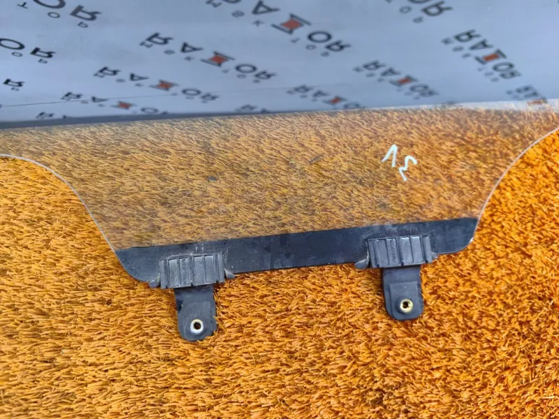 Стекло двери