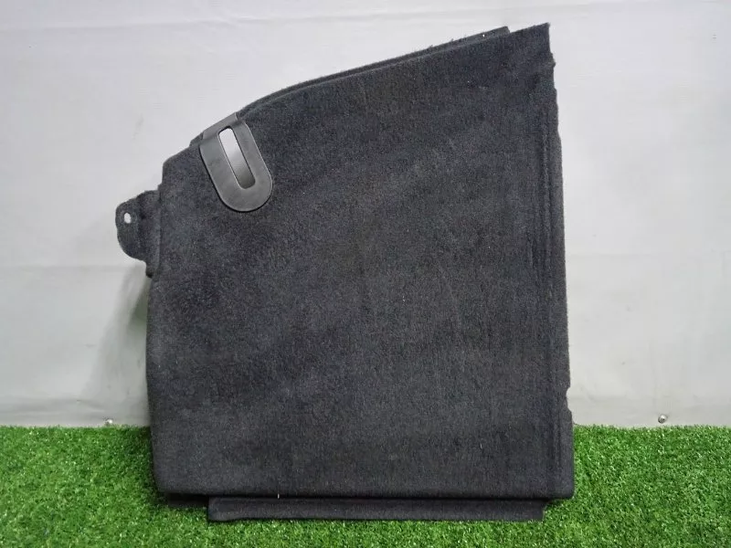 Обшивка багажника