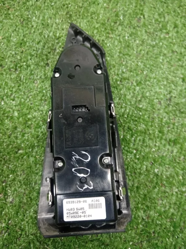 Блок управления стеклоподъемниками