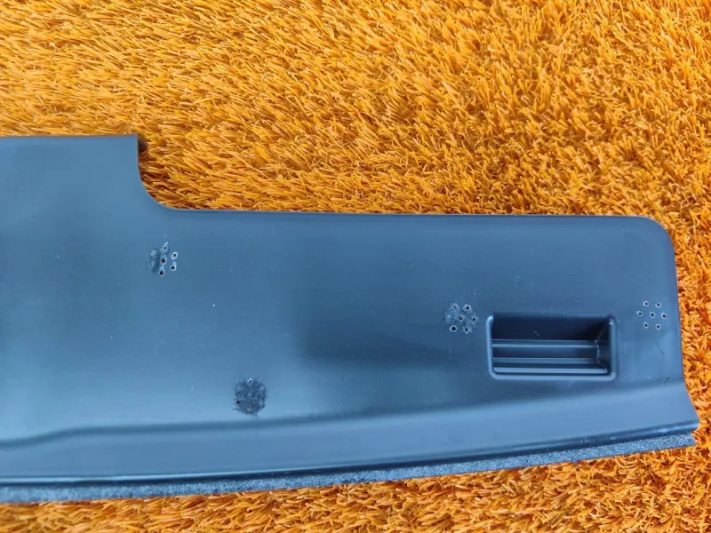 Накладка крышки багажника