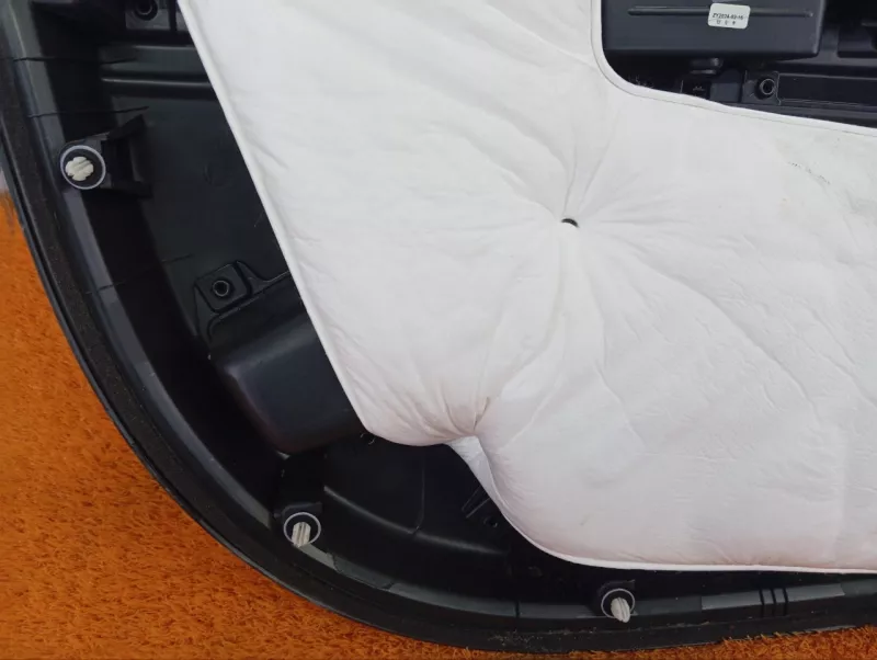 Обшивка двери