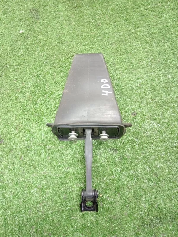 Ограничитель двери