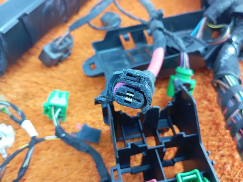 Проводка салона