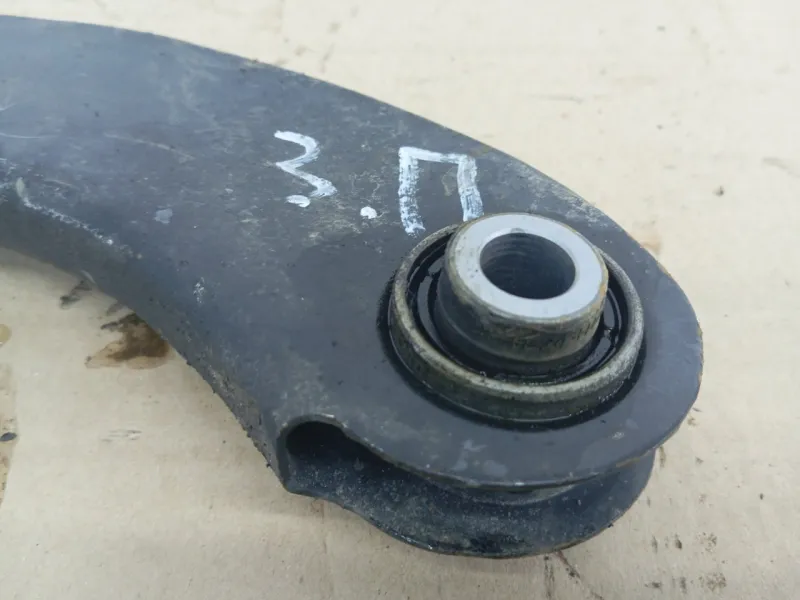 Рычаг подвески