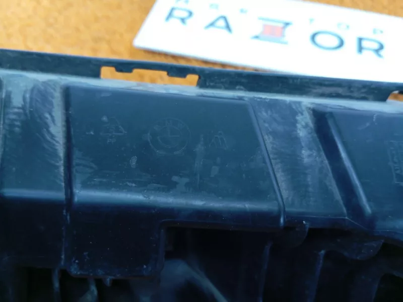 Крепление бампера BMW X3 2018 13960514 G01 B47, переднее правое