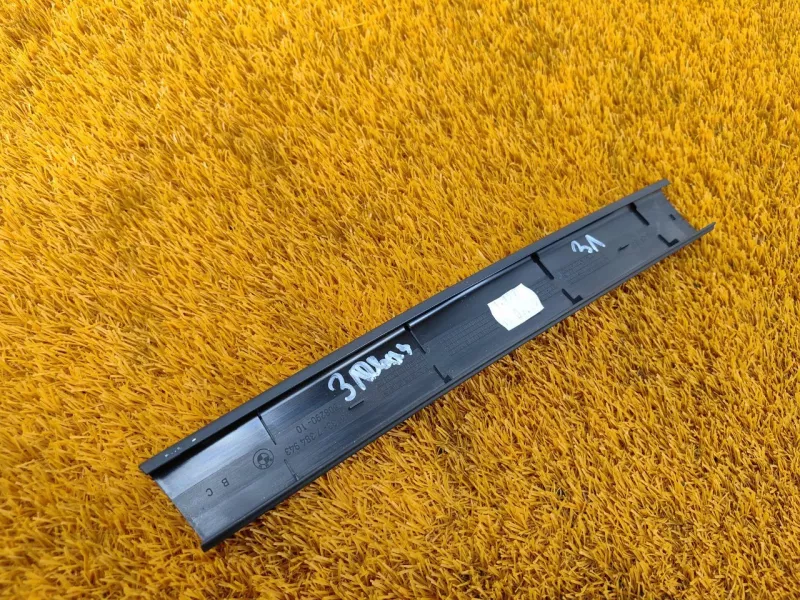 Молдинг двери