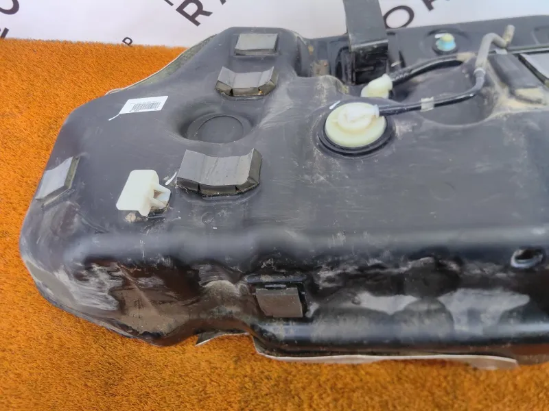 Бак топливный