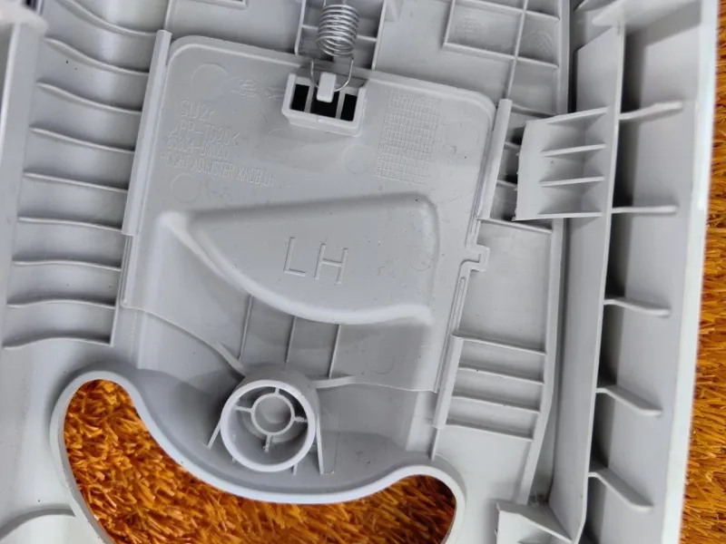 Обшивка центральной стойки