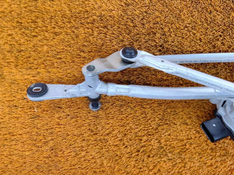 Трапеция дворников