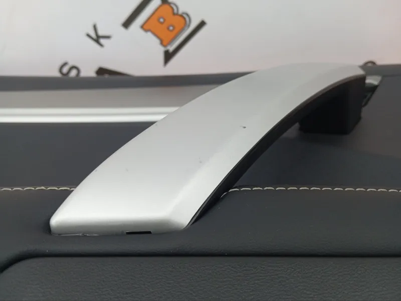 Обшивка двери