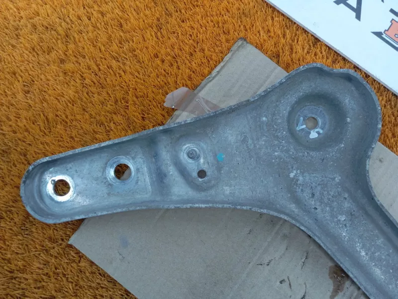 Рычаг подвески