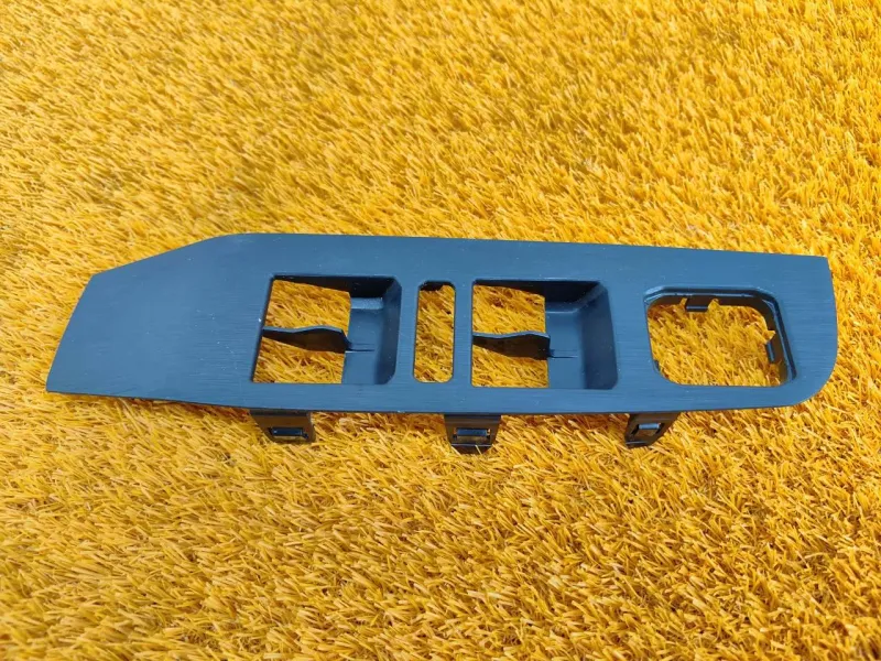 Накладка блока управления стеклоподъемниками