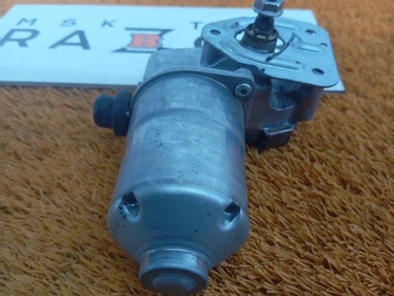 Моторчик стеклоочистителя