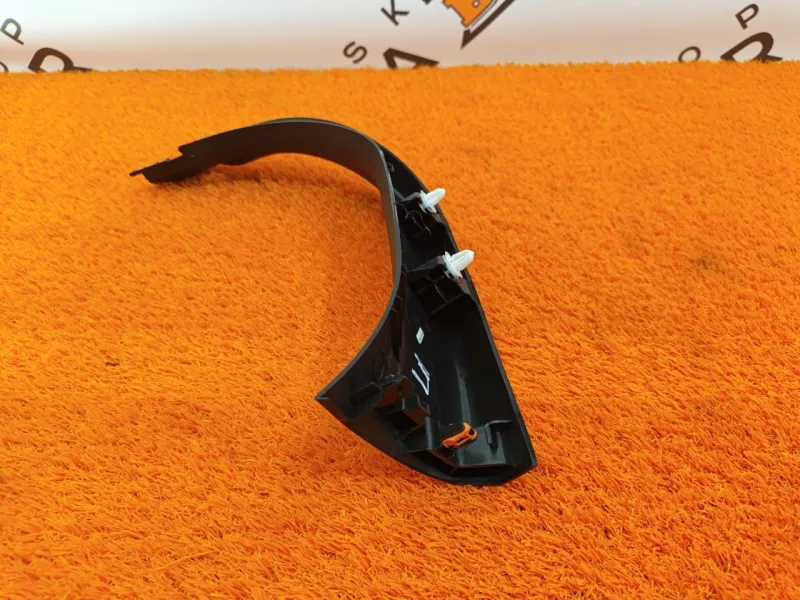 Обшивка багажника