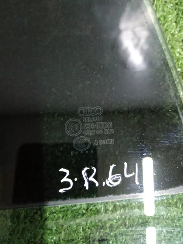 Стекло двери Audi A4 2005 8W5845206 B7, заднее правое