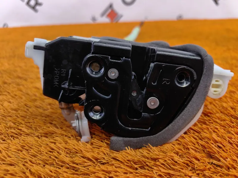 Замок двери