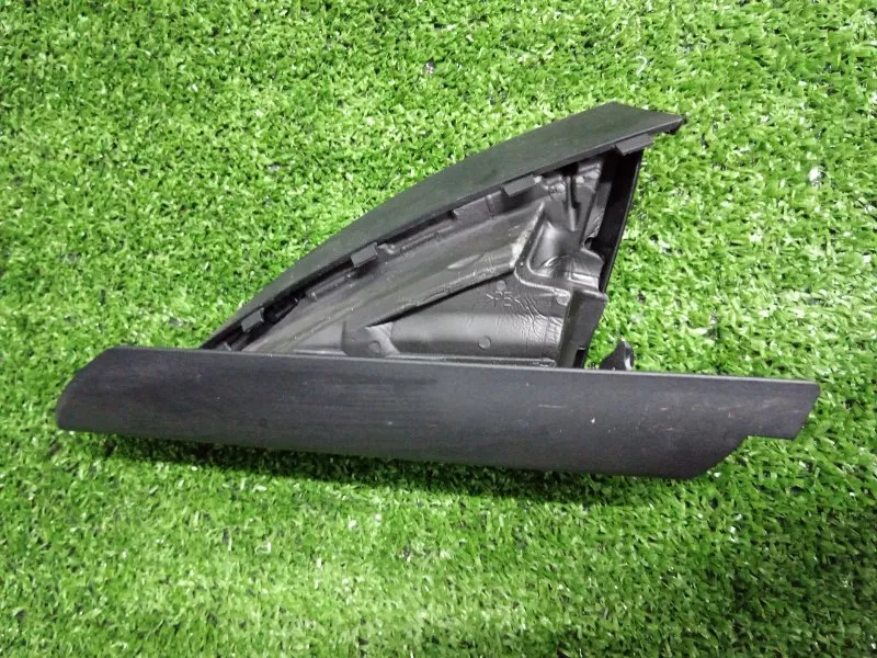 Накладка крепления зеркала