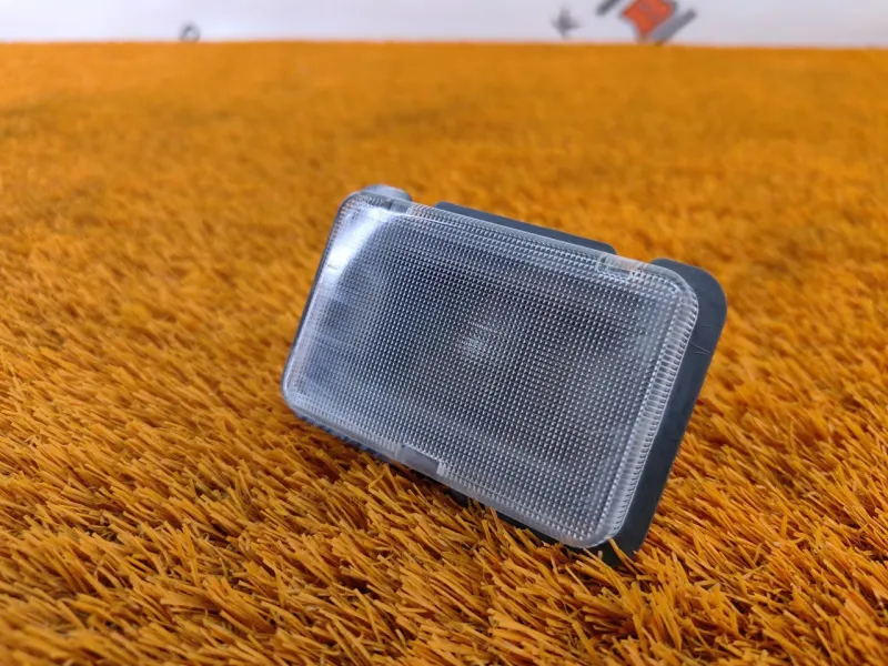 Плафон подсветки багажника