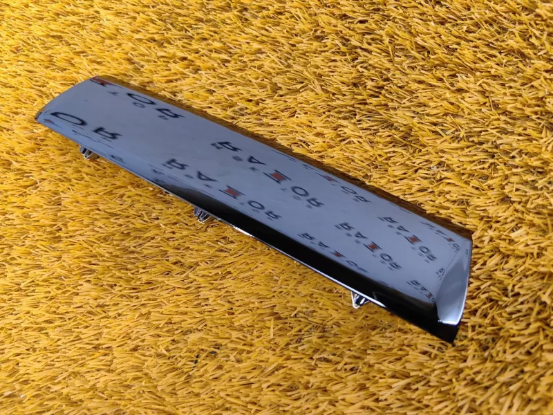 Накладка центральной консоли декоративная