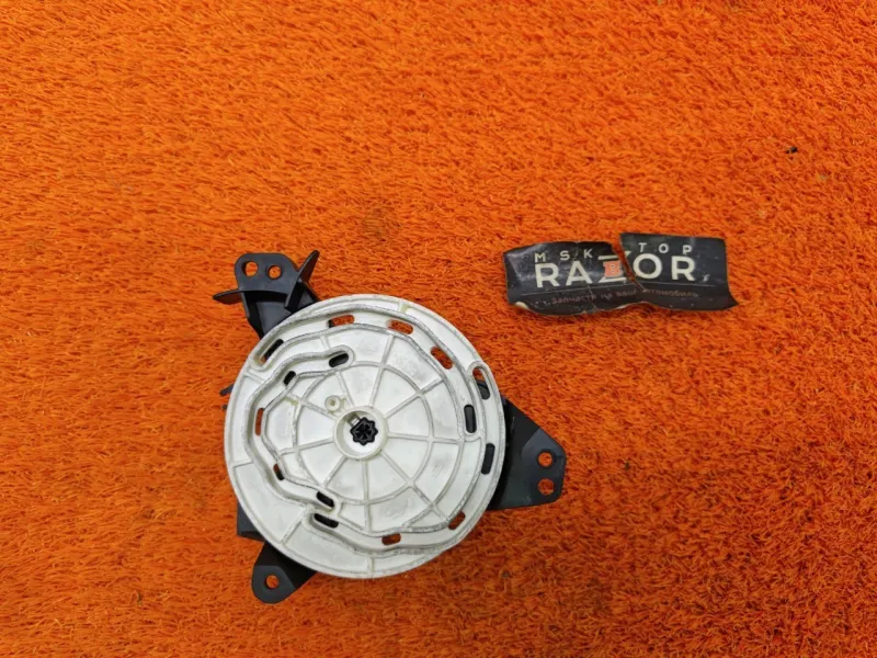 Моторчик заслонки печки