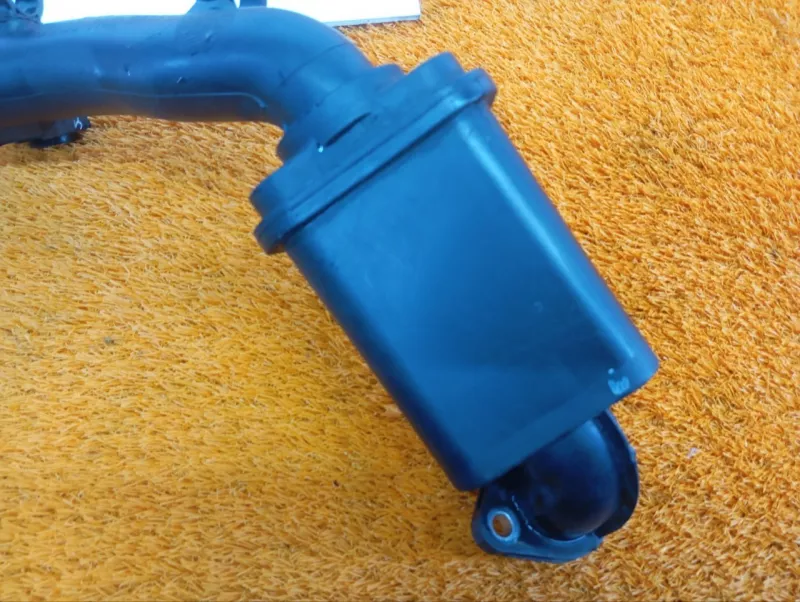 Патрубок интеркулера