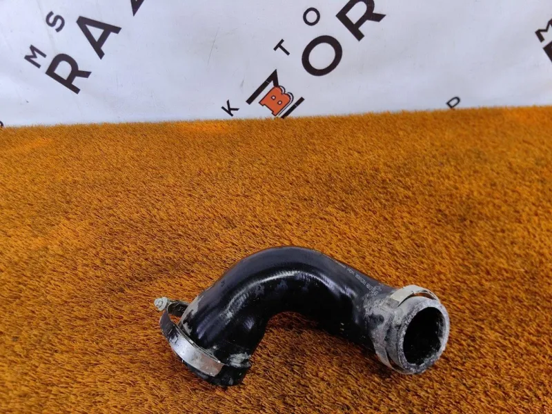 Патрубок интеркулера