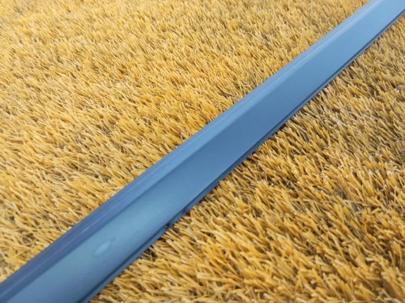 Уплотнитель стекла двери