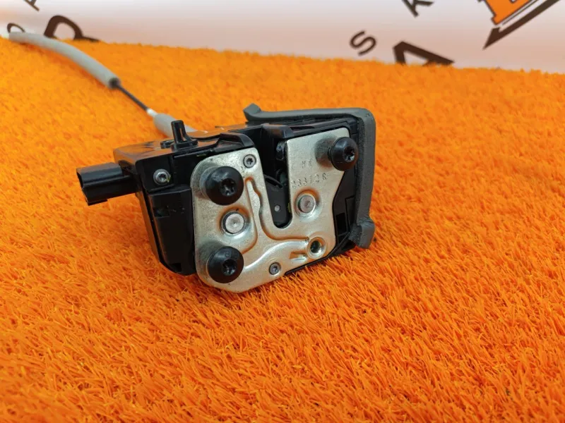 Замок двери