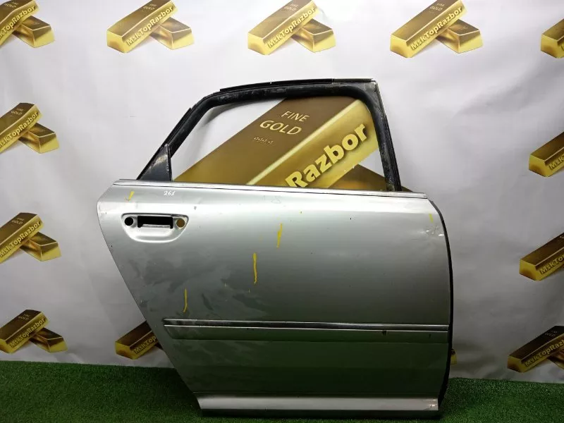 Дверь Audi A8 2004 4E0833052C D3, задняя правая