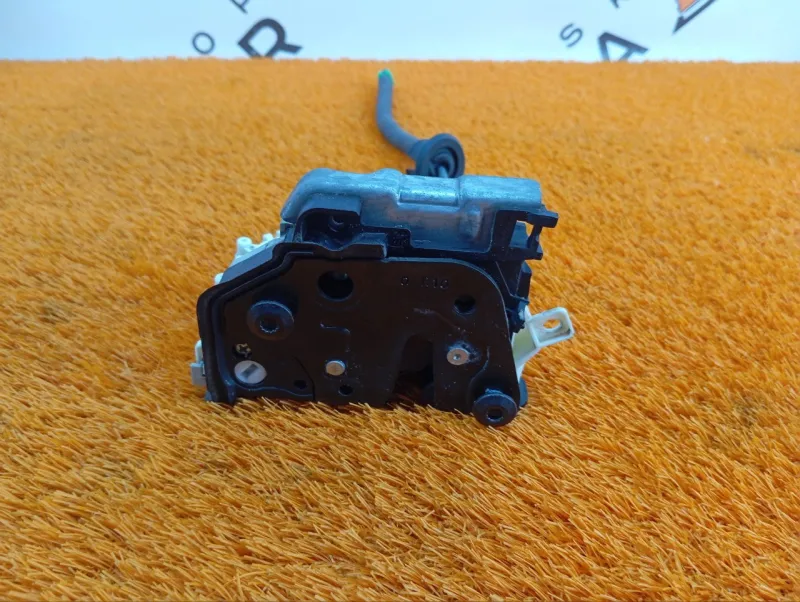 Замок двери