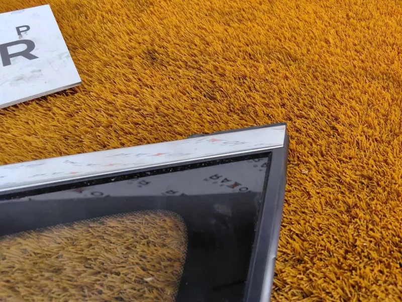 Форточка задняя