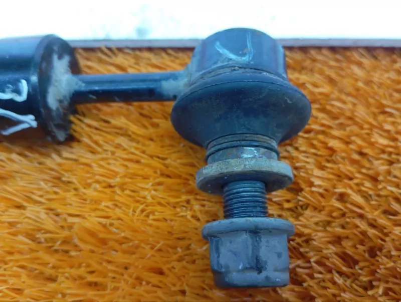 Стойка стабилизатора