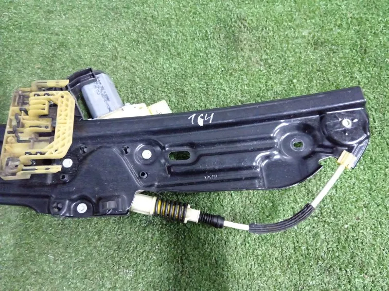 Стеклоподъемник BMW 5-Series 2010 51357182613 F10, задний левый