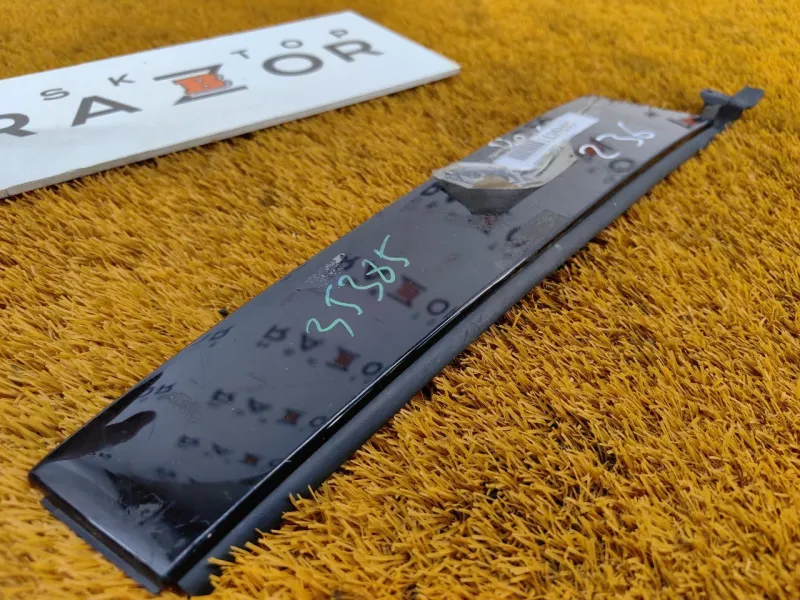 Молдинг двери