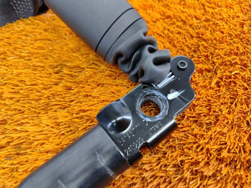 Ремень безопасности